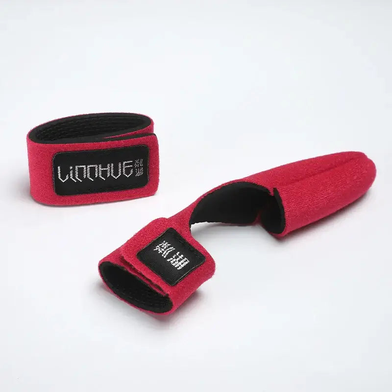LINNHUE red fishing reel strap and cover, ideal for protecting reels during transport and storage.