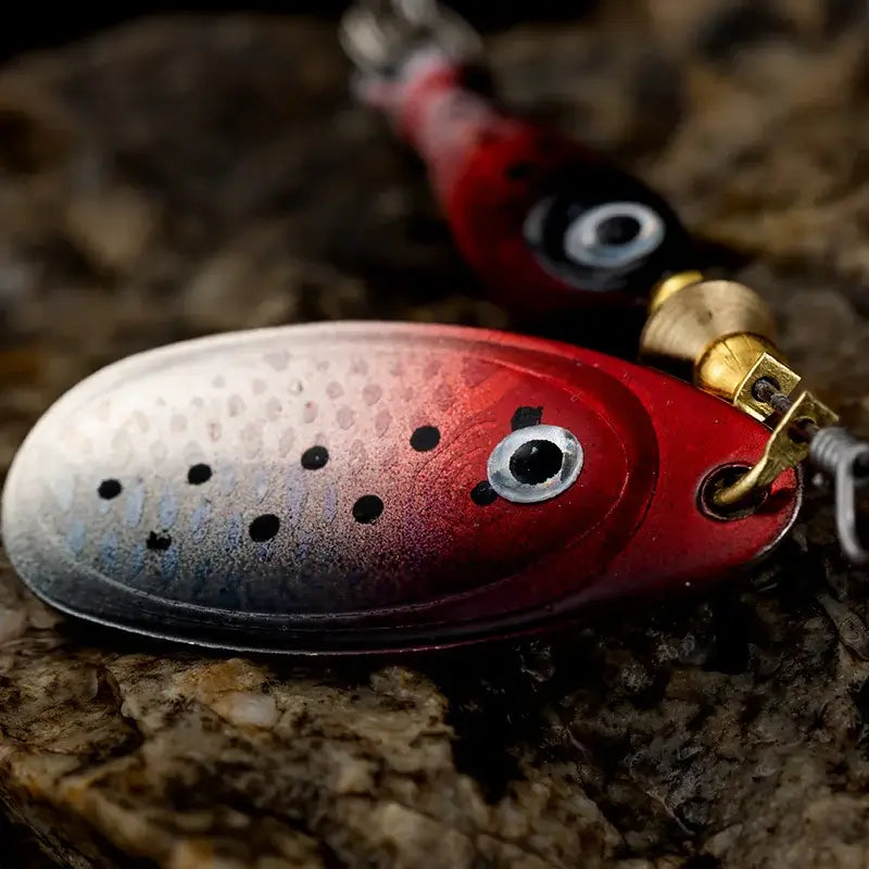 LUSHAZER 9g fishing spinner bait with red and silver spoon design, features treble hook for attracting predatory fish.